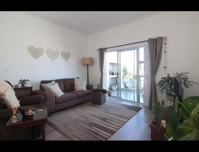 2 BEDROOM PROPERTY TO RENT IN SOMERSET WEST CENTRAL